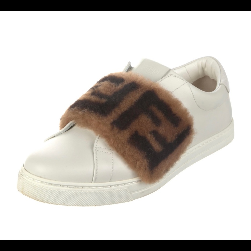 ||SOLD!!|| Fendi leather faux fur logo panel sneakers sz 39 EU
